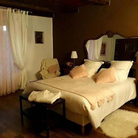Bed And Breakfast "Le Moulin A Grains" Menil-la-Horgne Ngoại thất bức ảnh