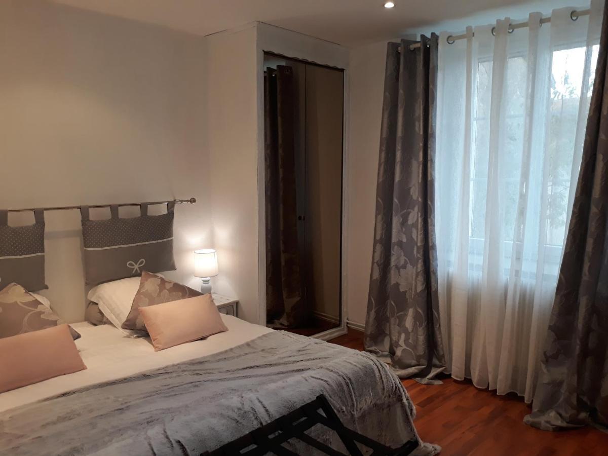 Bed And Breakfast "Le Moulin A Grains" Menil-la-Horgne Ngoại thất bức ảnh