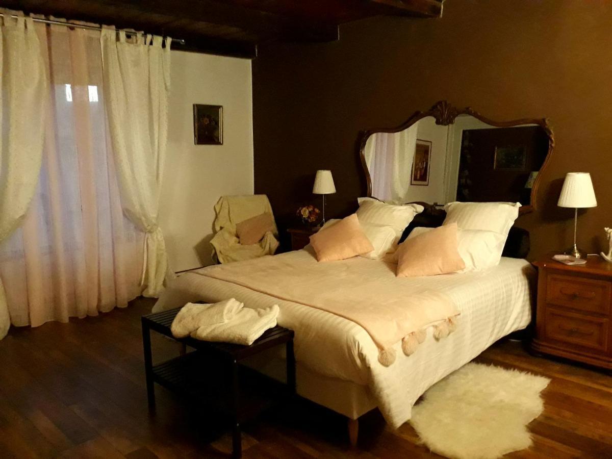 Bed And Breakfast "Le Moulin A Grains" Menil-la-Horgne Ngoại thất bức ảnh